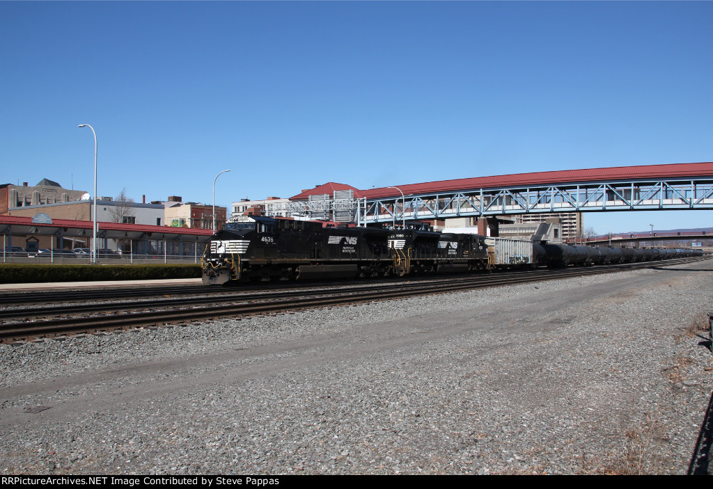NS 4635 and 1060 with train 65F